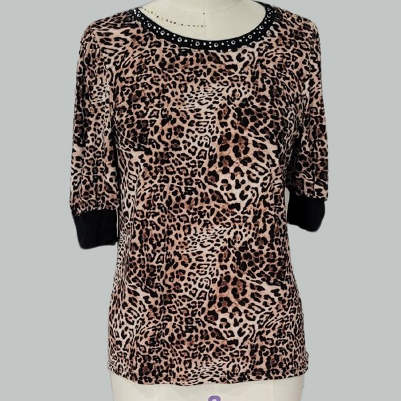 EXCLUSIVE OFFER! Dive into a Treasure Trove of Size 8/M Garments - Picture 6 of 15